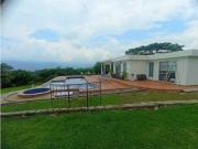 Casa Con Piscina En Condominio Miralomas De Holanda