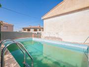 CASA CON PISCINA EN LA ZUBIA