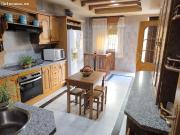 CASA CON PISCINA EN MARACENA CERCA DEL METRO