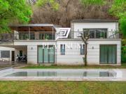 Casa con piscina en Valle Escondido