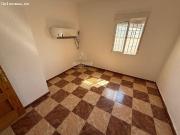 CASA CON PISCINA LA PISCINA NECESITA REPARACION