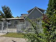Casa con piscina techada en «Faro Los Colonos», Puerto Varas