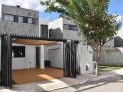 Casa con Piscina y 2 habitaciones en Caucel Mérida Casa con Piscina y 2 habitaciones en Caucel Mérida