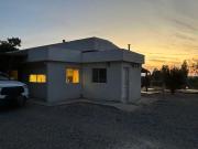 Casa con Piscina y Amplios Ventanales – 5.000 m² en...
