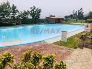 CASA CON PISCINA Y DIVERSAS ÁREAS COMUNES