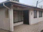 CASA CON PISCINA Y QUINCHO EN BARROS ARANA, QUILPUE