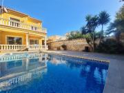 Casa con piscina y vistas al río Muga – Sector Montgrí,...