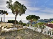 Casa con privacidad a reformar 813m² Lloret de Mar