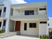Casa con recamara en planta baja, Argenta Residencial,...