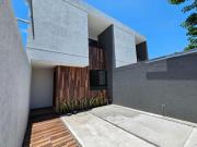Casa con recámara en planta baja en Graciano Sánchez,...
