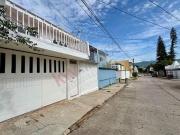 Casa con recámara en planta baja en venta en Fracc. XAMAIPAK