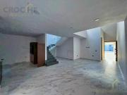 Casa con recamara en planta baja en venta en Xalapa...