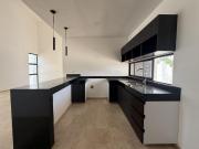 Casa con recámara en PLANTA BAJA, lista para entrega