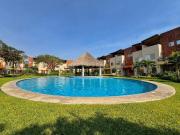 CASA CON ROOF GARDEN EN RESIDENCIAL SAUCES SUR, A 10 MIN...