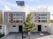 CASA CON ROOF GARDEN EN VENTA