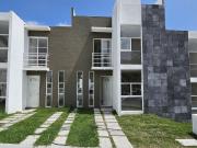 Casa con roof top en venta, en condominio con alberca,...