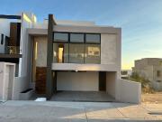 Casa con Rooftop en Nuevo Refugio
