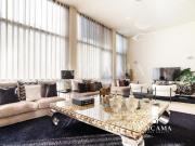 Casa con rooftop y acabados de lujo en venta en Lomas de...