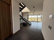 Casa con sótano en venta en solares