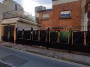 Casa con Terraza, Garage y Jardin