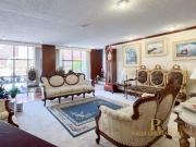 CASA CON TERRAZA Y JARDIN EN LA HERRADURA