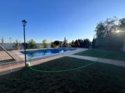 Casa con terreno en alquiler en Cáceres