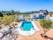 Casa con terreno en alquiler en Málaga