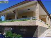 Casa con terreno en Orihuela, zona La Aparecida Piscina...