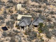 Casa con terreno en Todos Santos con vista al mar