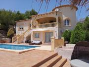 Casa con terreno en venta en Altea