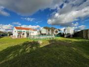 Casa con terreno en venta en Cáceres