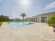 Casa con terreno en venta en Calvia