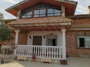 Casa con terreno en venta en Córdoba, Majaneque
