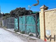 Casa con terreno en venta en Dos Hermanas, Calle...