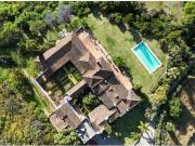 Casa con terreno en venta en Estepona, Centro