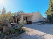 Casa con terreno en venta en Matola