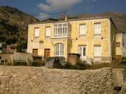 Casa con terreno en venta en Orihuela