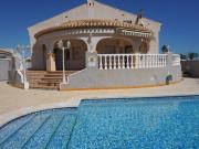 Casa con terreno en venta en Orihuela Costa