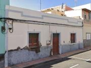 Casa con terreno en venta en Santa Lucía de Tirajana,...