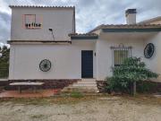 Casa con terreno en venta en Valdepeñas, Carretera Santa... Casa con terreno en venta en Valdepeñas, Carretera Santa...