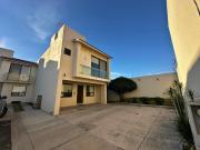 Casa con Terreno Excedente Celaya La Cantera