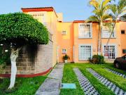 CASA CON TERRENO EXCEDENTE EN ESQUINA UBICADA EN LAS GARZAS