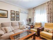 CASA CON TERRENO SANTA CATALINA