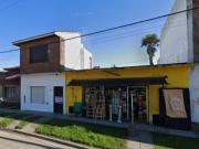 Casa con un local en barrio El Progreso