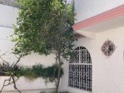 Casa con uso de suelo en venta atr?s del Club Campestre...