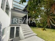 Casa con Uso de suelo Mixto en Alencastre