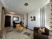 Casa con uso de suelo mixto sobre avenida en jardines...