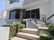 Casa con Vigilancia a unos minutos de Satélite