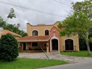 Casa con vista al Campo de Golf en el prestigioso Club...