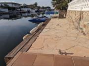 Casa con vista al canal, amarre de 13.5m y piscina...